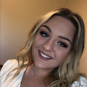 Meet your Posher, Haley